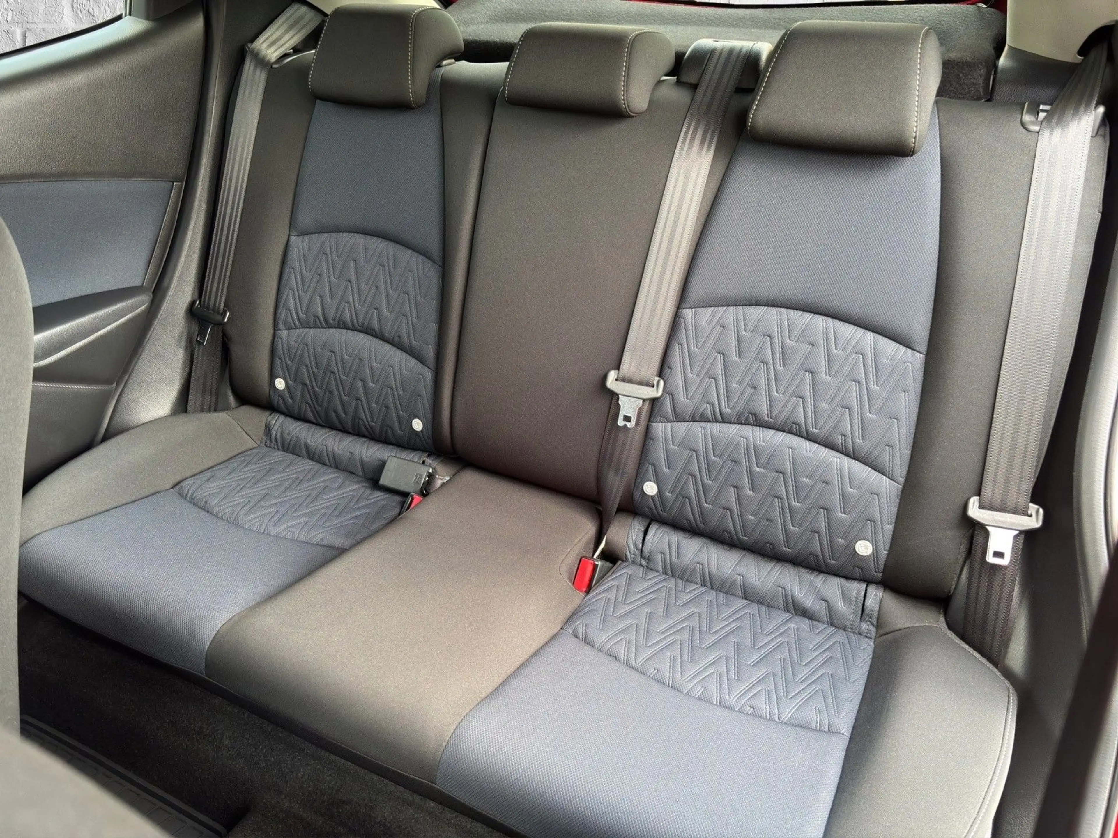 Mazda 2 Lim. Exclusive-Line — photo 11