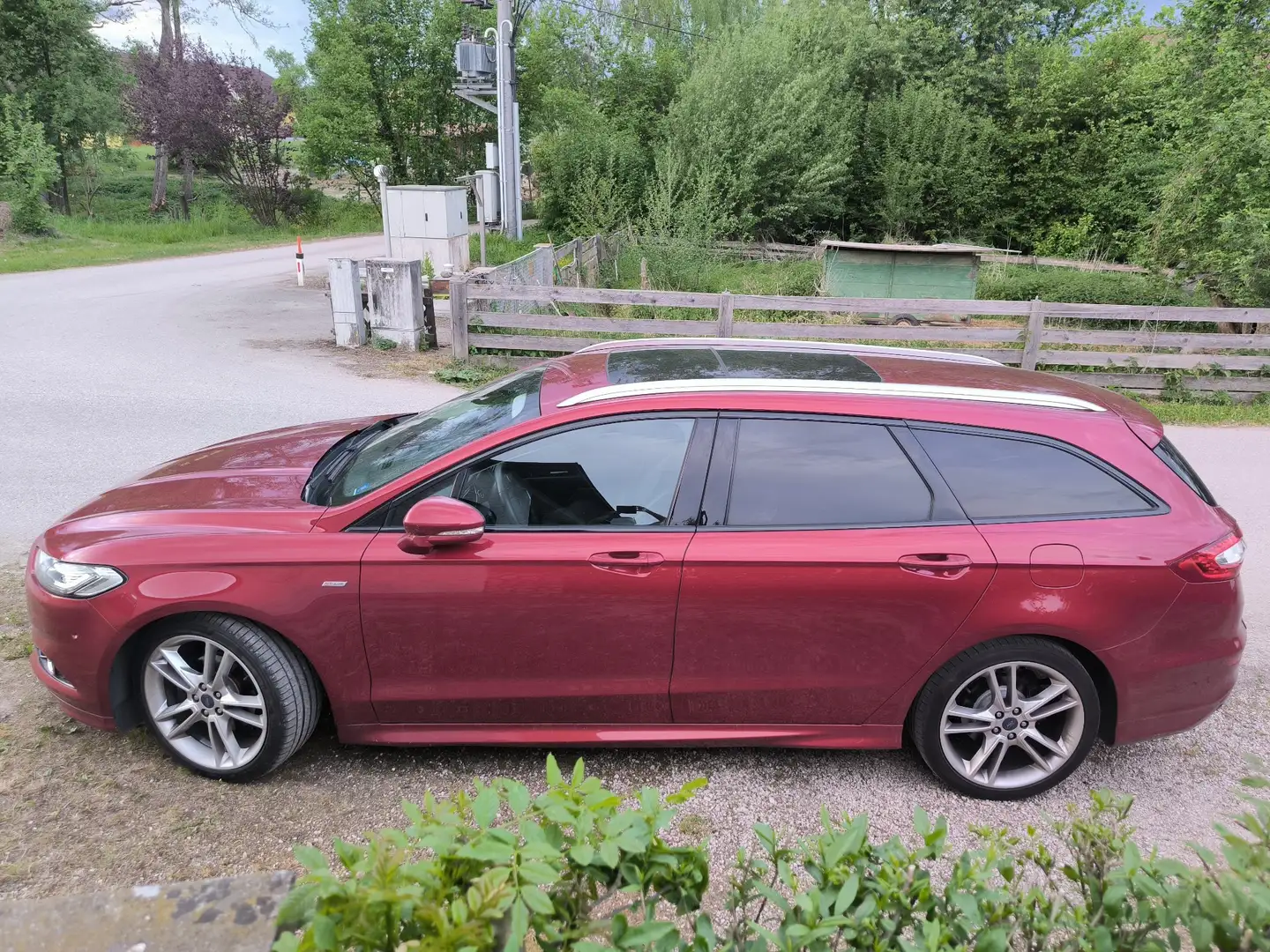 Ford Mondeo Turnier 2.0 TDCi Start-Stopp Titanium Pano Led Rot - 2