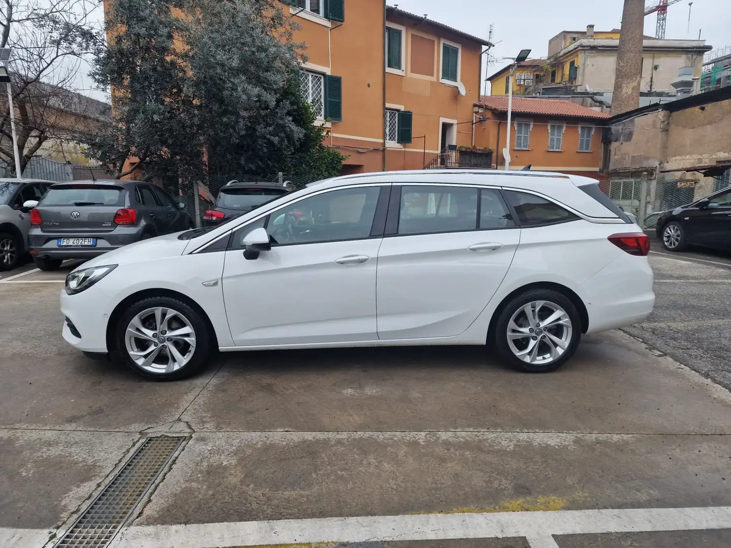 Opel Astra Sports Tourer Business*NESSUN OBBLIGO DI FINANZIAM Bianco - 2
