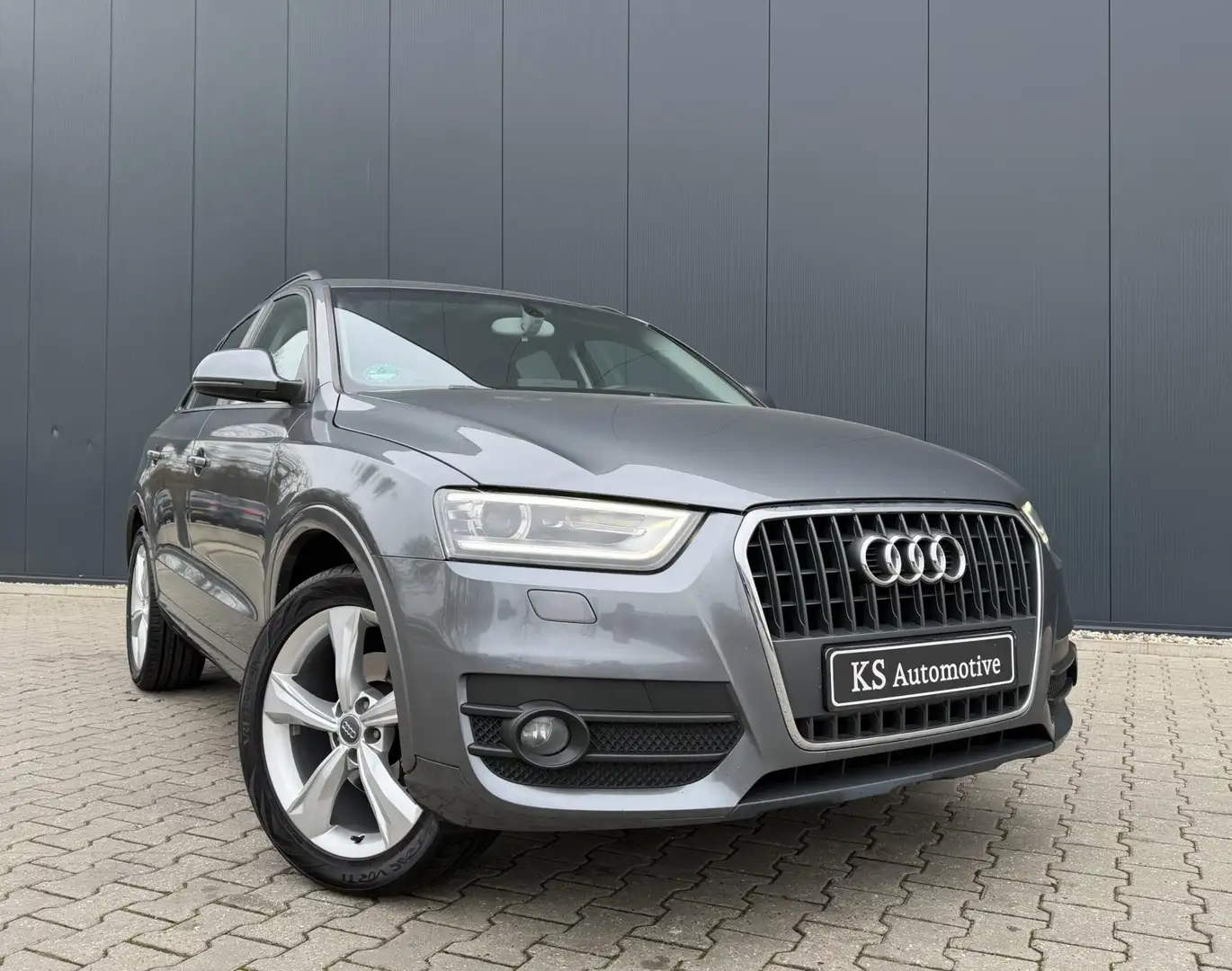 Audi Q3 1.4 TFSI 150PK Automaat S-tronic | LED | Keyless Gris - 1