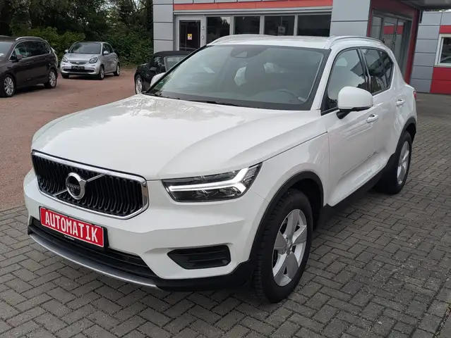 Volvo XC40 Momentum 2WD Automatik
