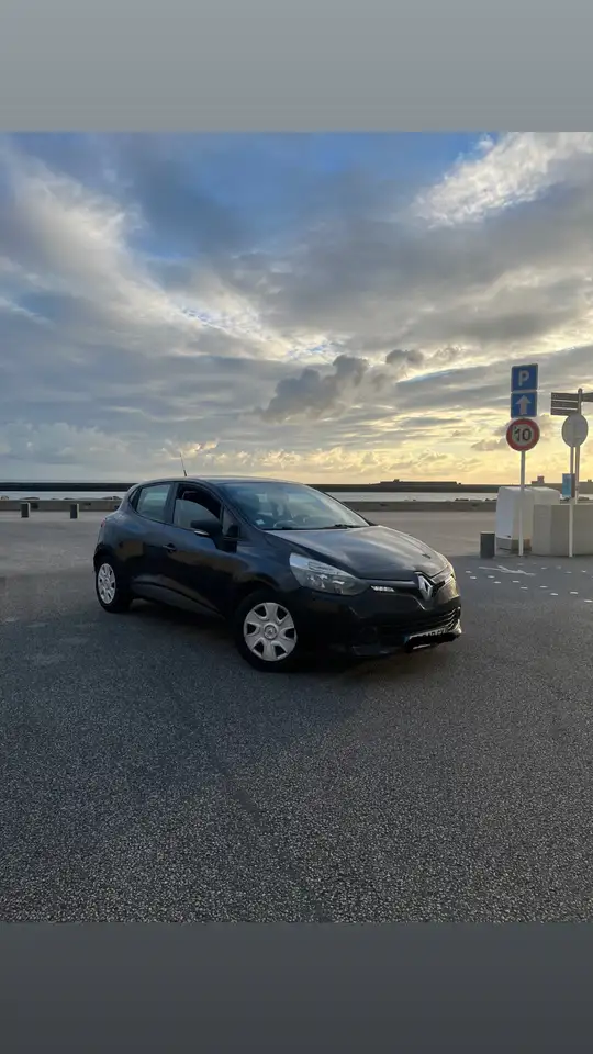 Renault Clio IV 1.2 16V 75 Authentique