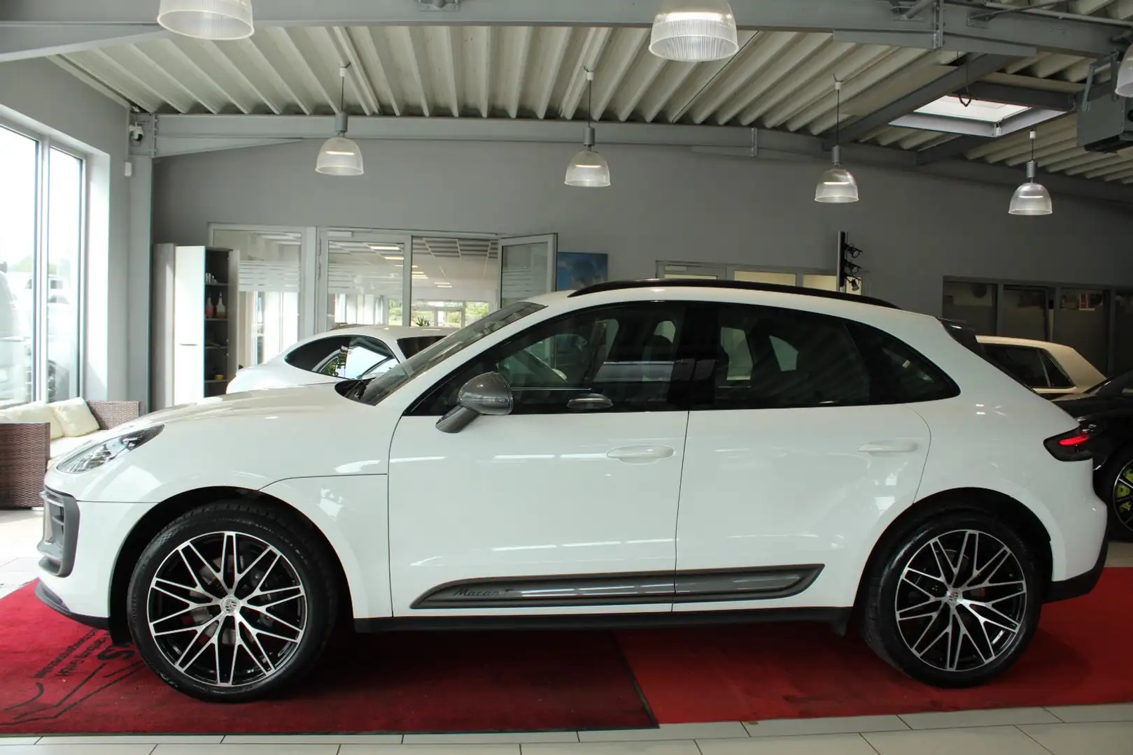 Porsche Macan T Standheizung*Panorama Weiß - 2