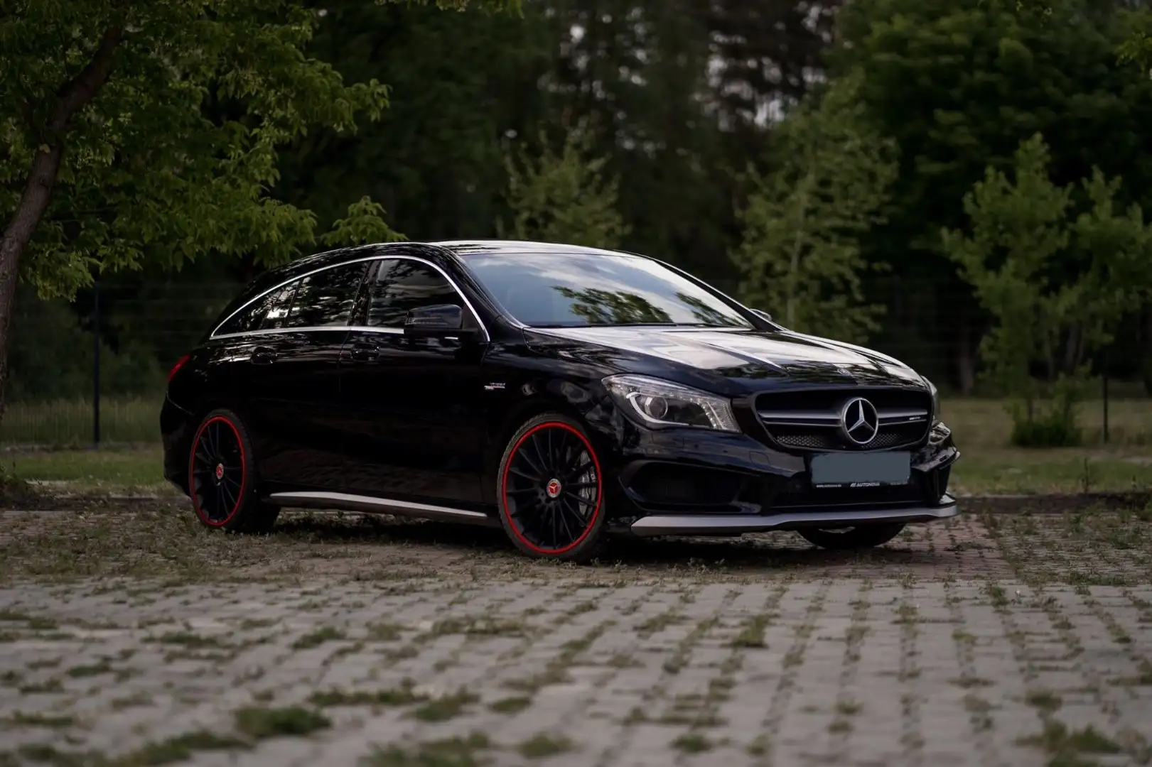 Mercedes-Benz CLA 45 AMG Shooting Brake 4Matic performance Nero - 2
