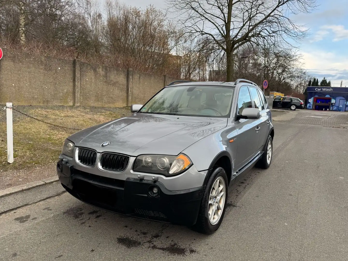BMW X3 Baureihe X3 3.0i TÜV BIS 10.25*PANORAMA DACH Grau - 1