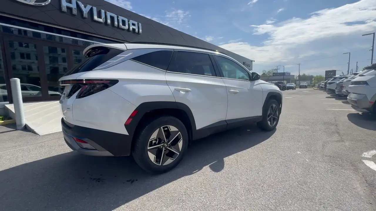 Hyundai TUCSON снимка Hyundai TUCSON