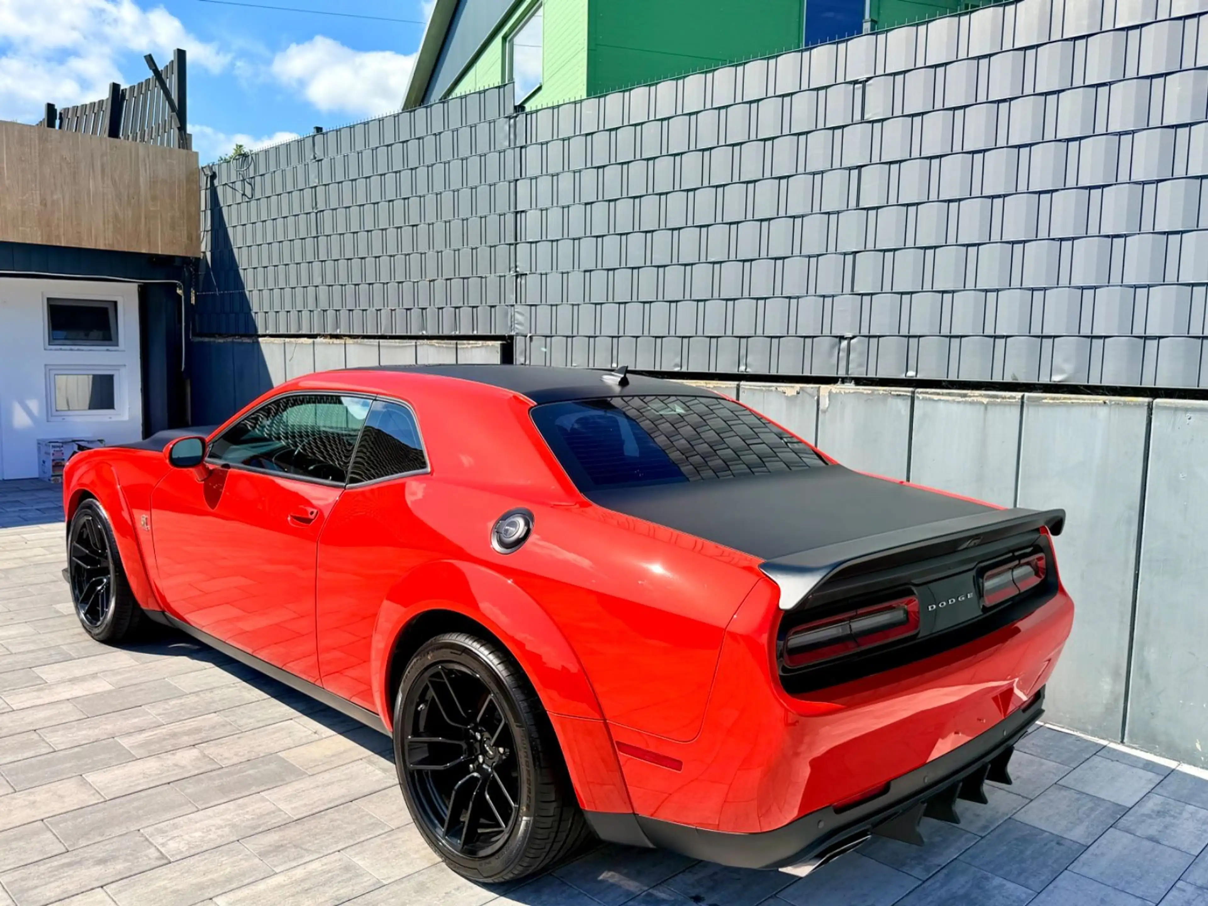 Dodge Challenger 6,4 V8 OEM WIDEBODY-EXTREM-ORANGE-SRT — photo 12
