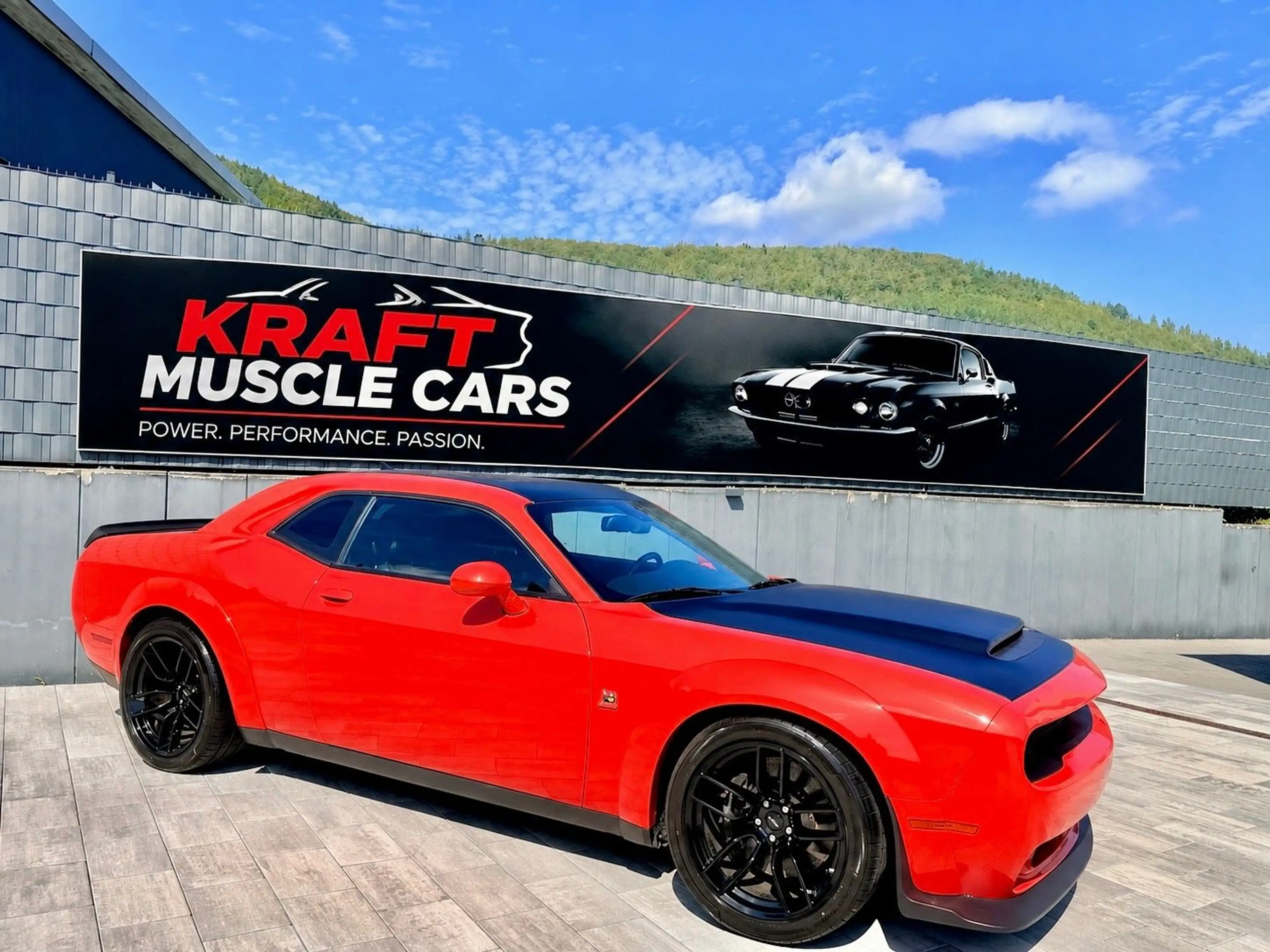 Dodge Challenger 6,4 V8 OEM WIDEBODY-EXTREM-ORANGE-SRT