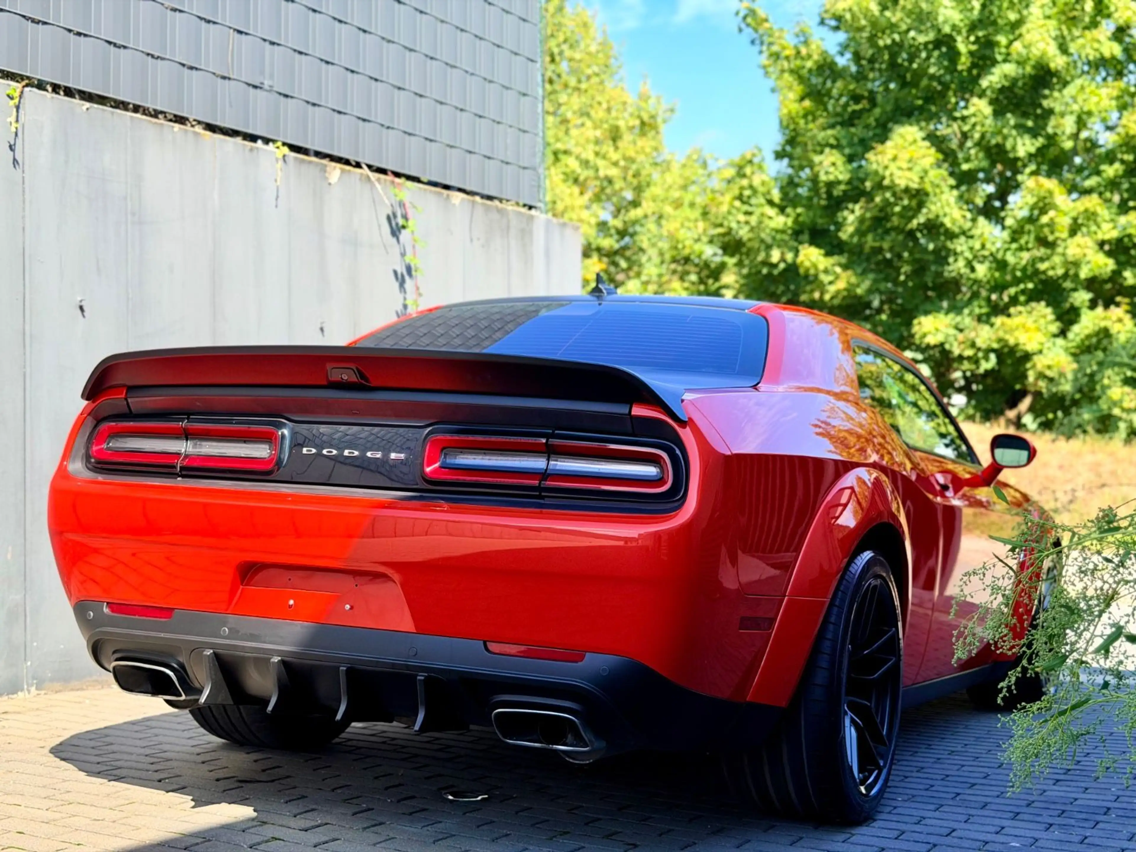 Dodge Challenger 6,4 V8 OEM WIDEBODY-EXTREM-ORANGE-SRT — photo 14