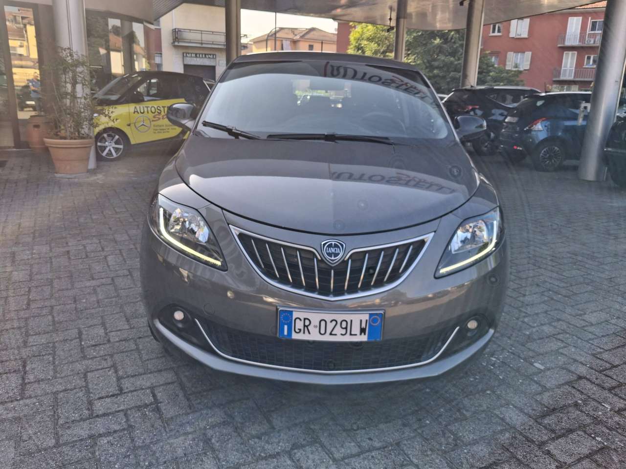 Lancia Ypsilon Ypsilon 1.0 firefly hybrid
