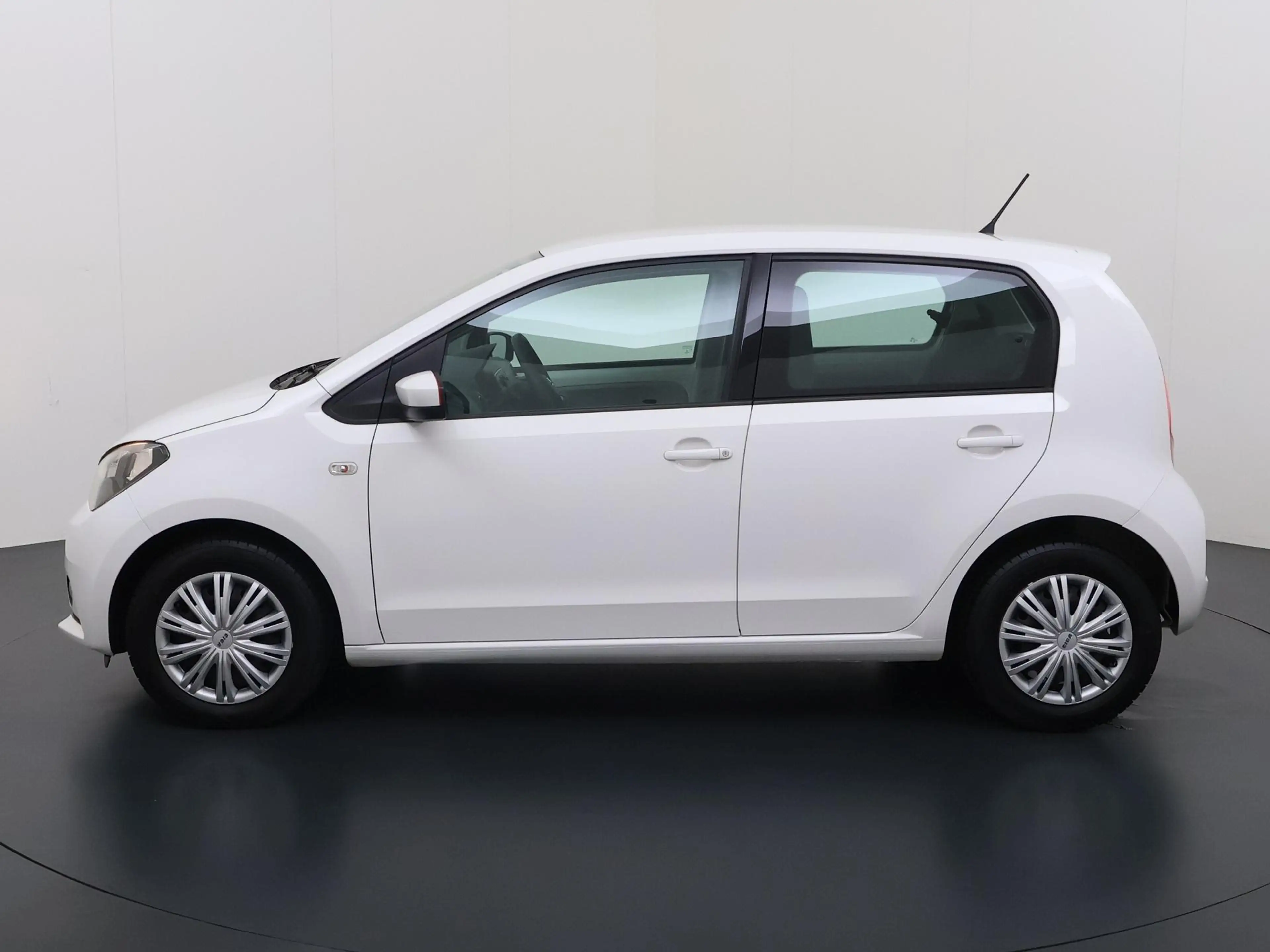SEAT Mii 1.0 Style | Airco | Parkeersensoren | Zuinig! — photo 4