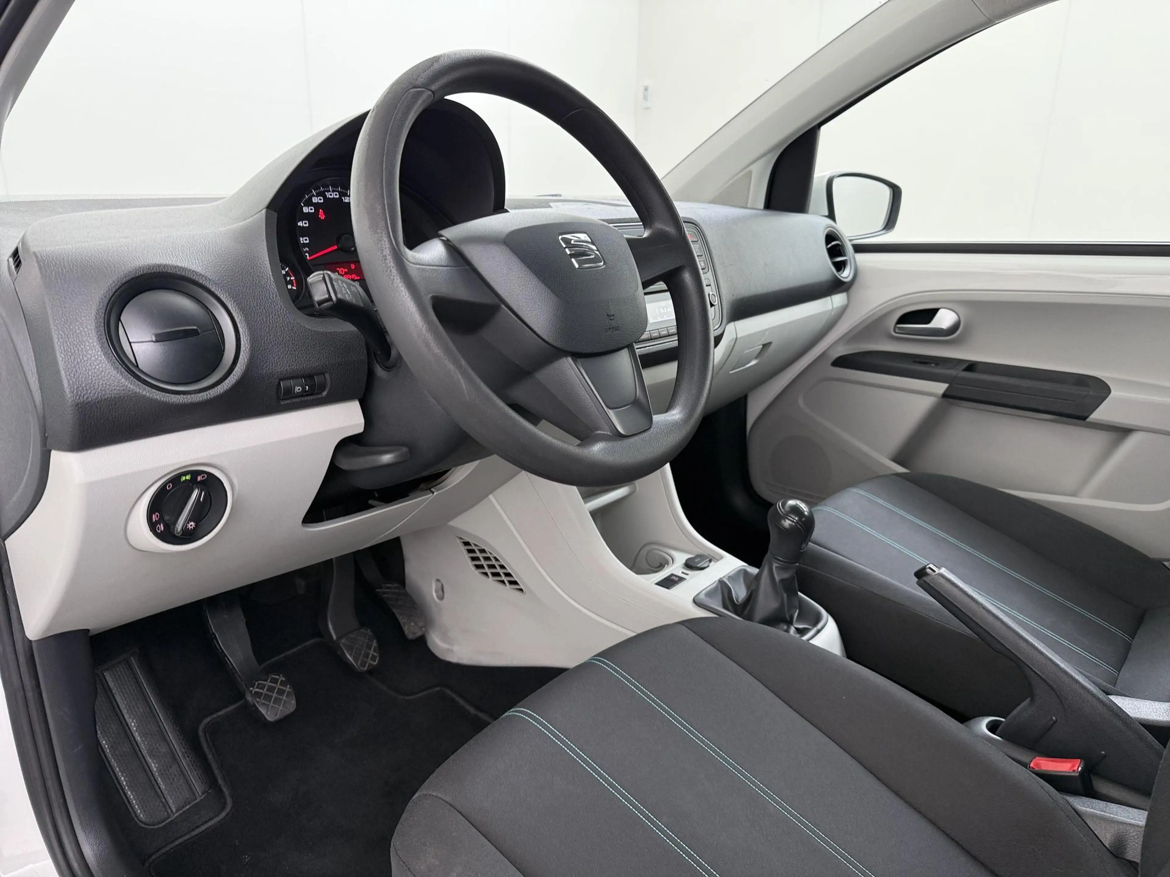 SEAT Mii 1.0 Style | Airco | Parkeersensoren | Zuinig! — photo 5