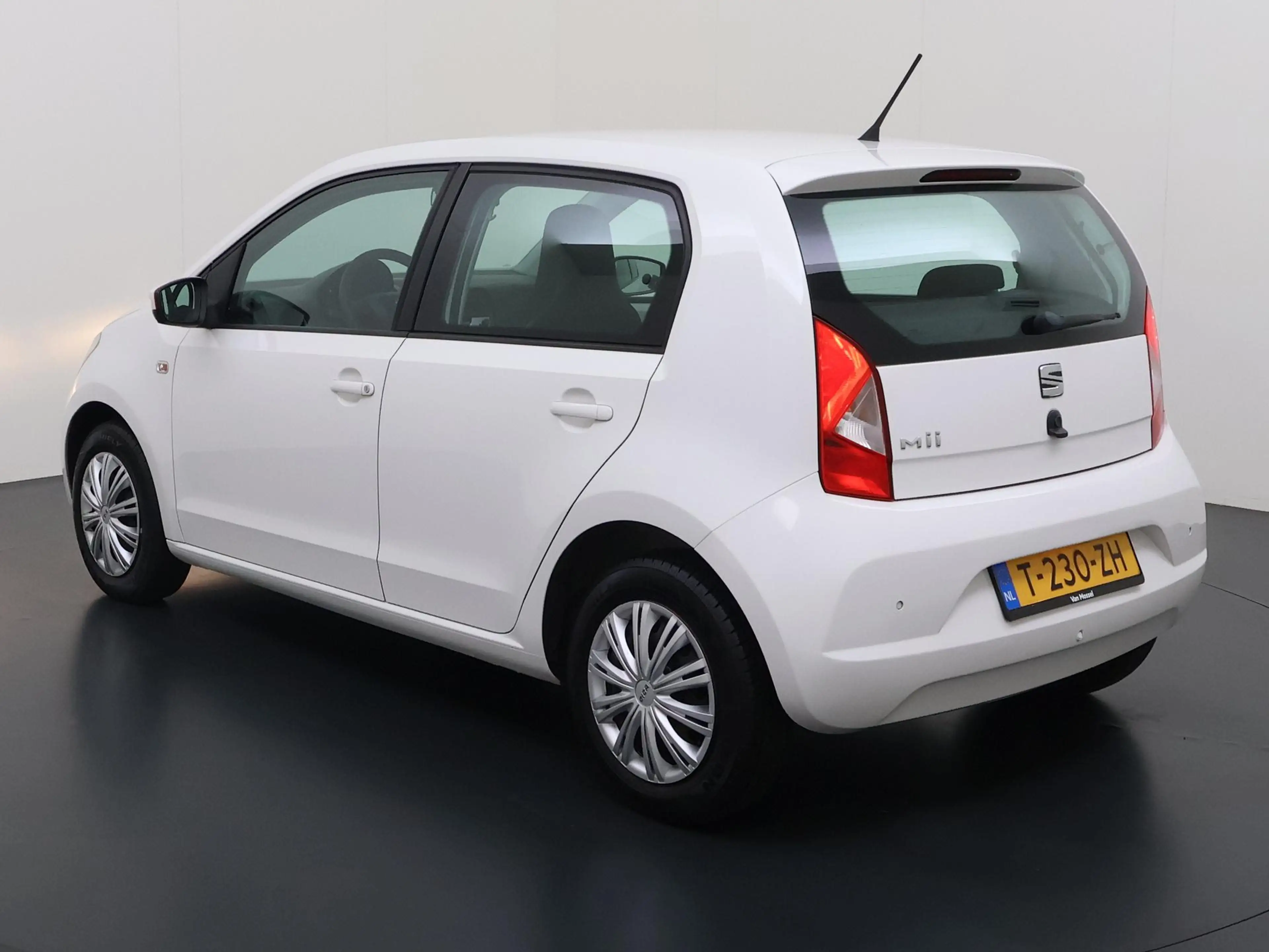 SEAT Mii 1.0 Style | Airco | Parkeersensoren | Zuinig! — photo 2