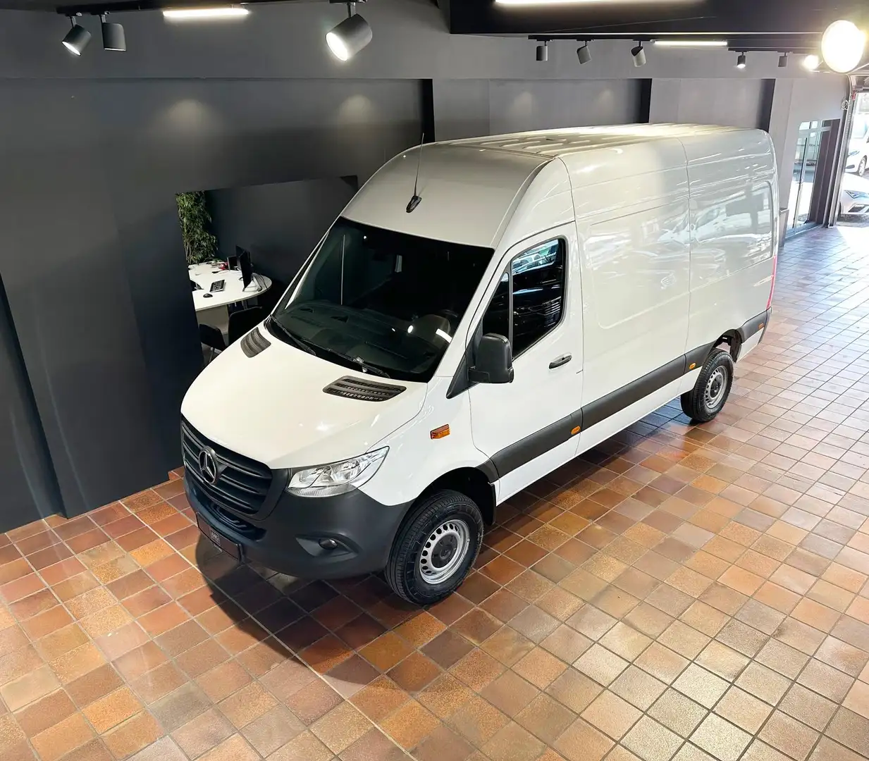 Mercedes-Benz Sprinter ALLRAD SPRINTER 316 4X4 L2H2 ZG3-UNTERS AHK-3,5T Weiß - 2