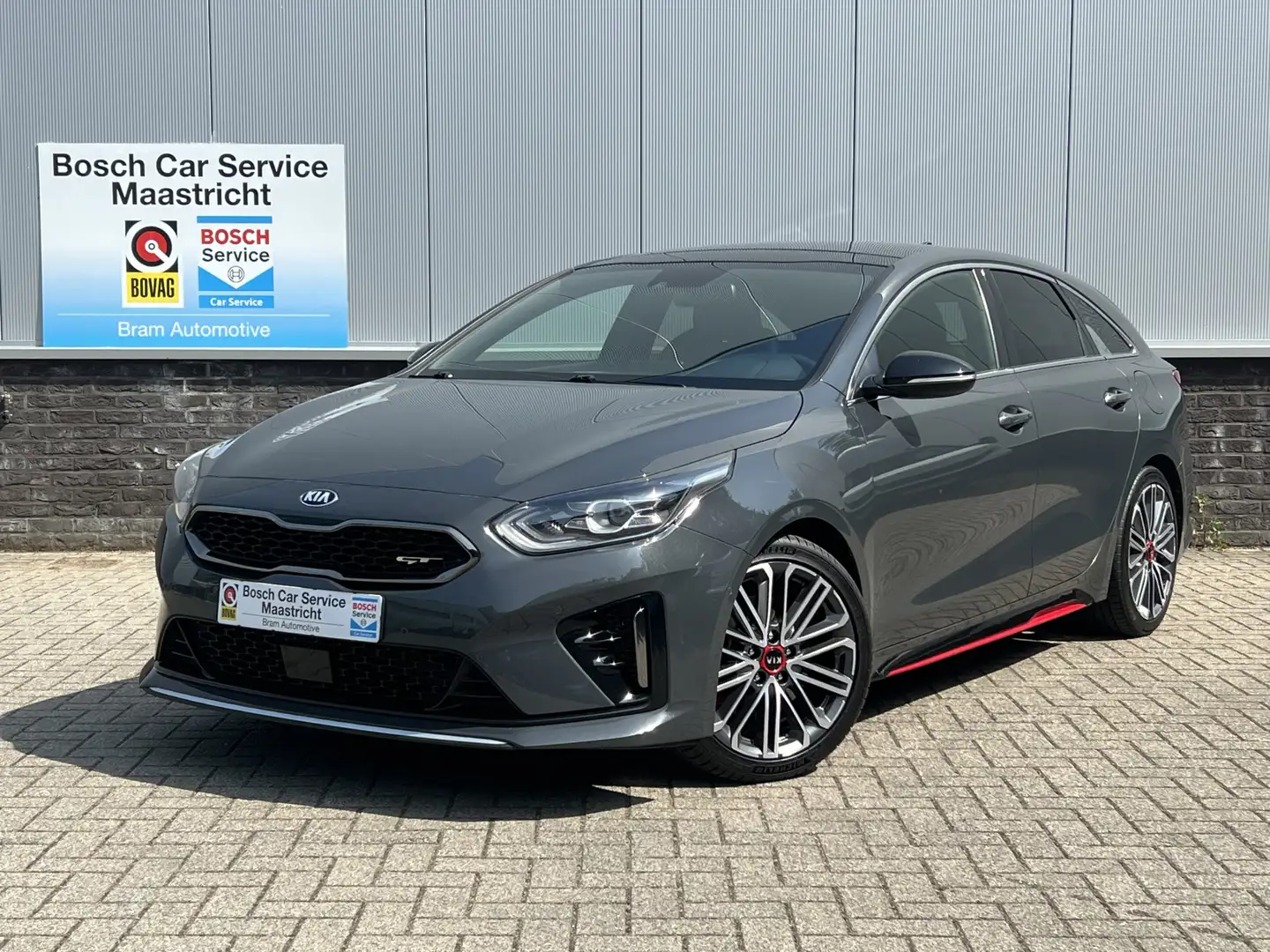 Kia ProCeed / pro_cee'd 1.6 T-GDI GT Interesse, Proefrit? Bel of app met: Gris - 2