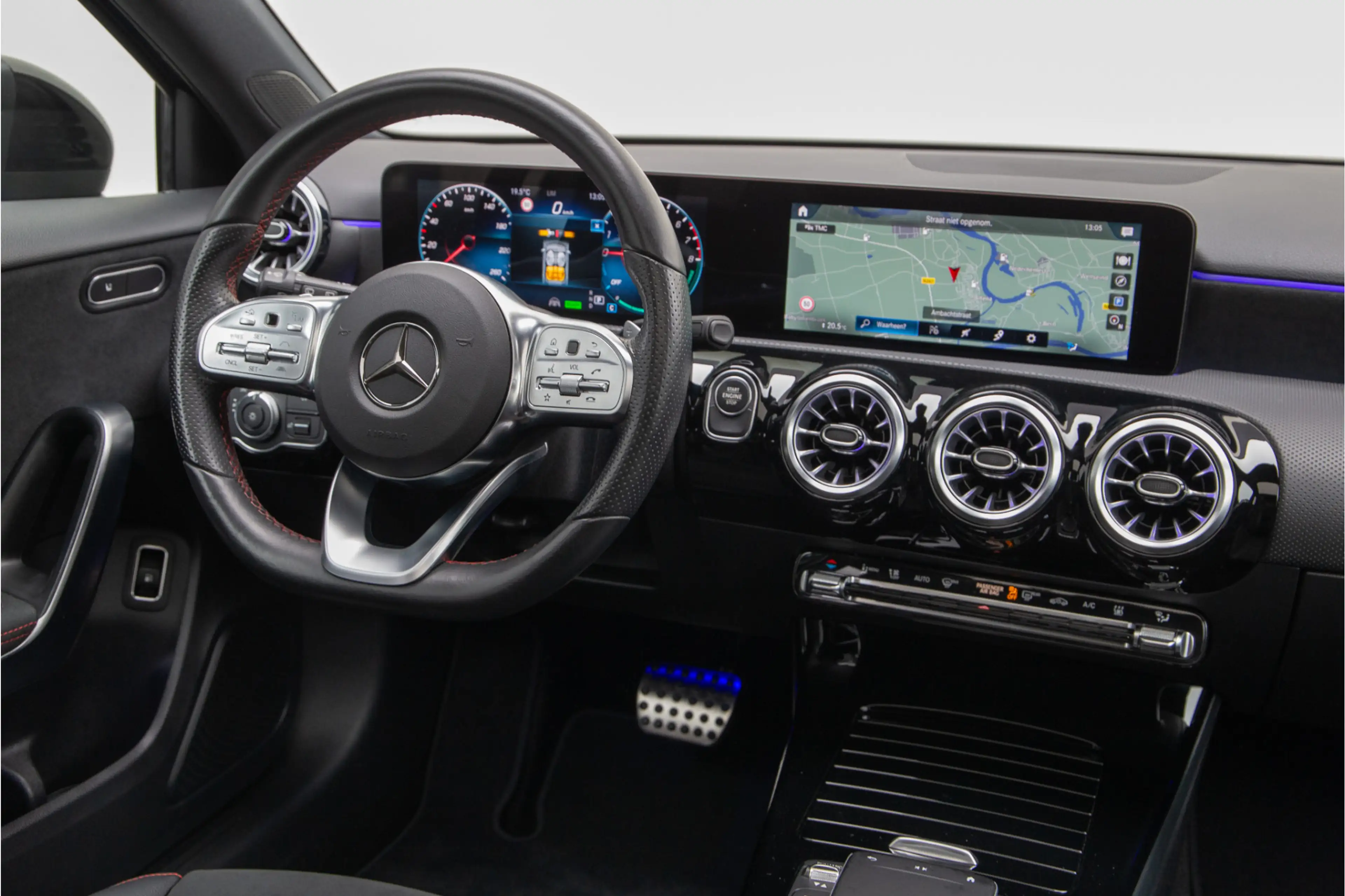 Mercedes-Benz A 250 e AMG Nightpakket, Pano, Widescreen, Distronic, Sf — photo 10