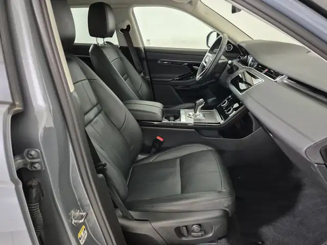Land Rover Range Rover Evoque view 3
