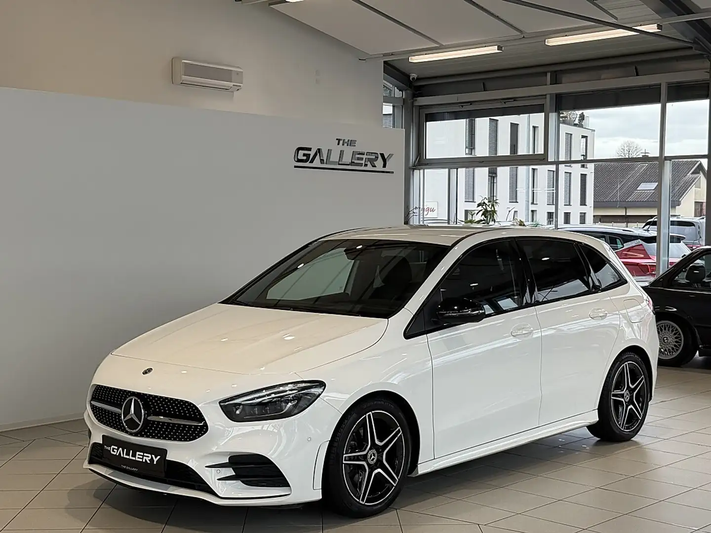 Mercedes-Benz B 200 AMG-Line Aut*Night-Paket*Led*Spur*Ampelansicht Weiß - 1