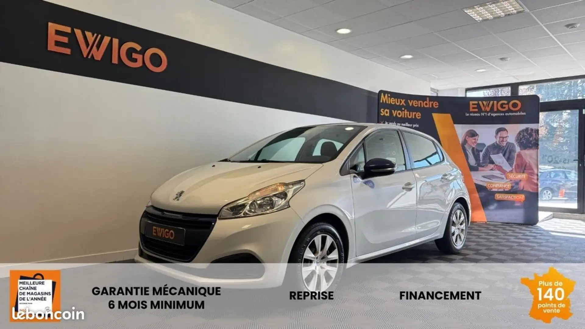Peugeot 208 GENERATION-I 1.0 PURETECH 70 LIKE %2B MOTEUR NEUF  Blanc - 1