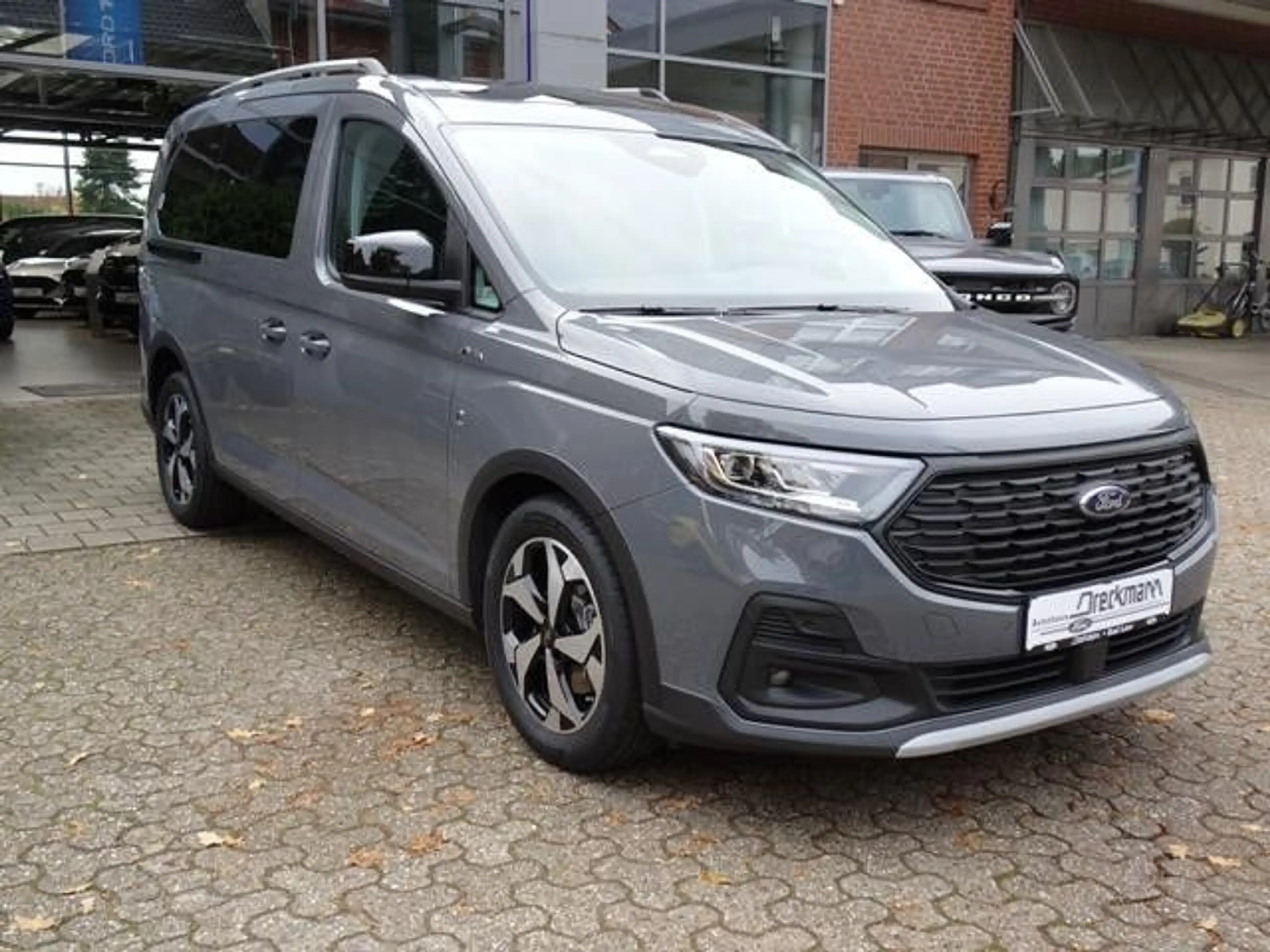 Ford Grand Tourneo Connect Active — photo 3