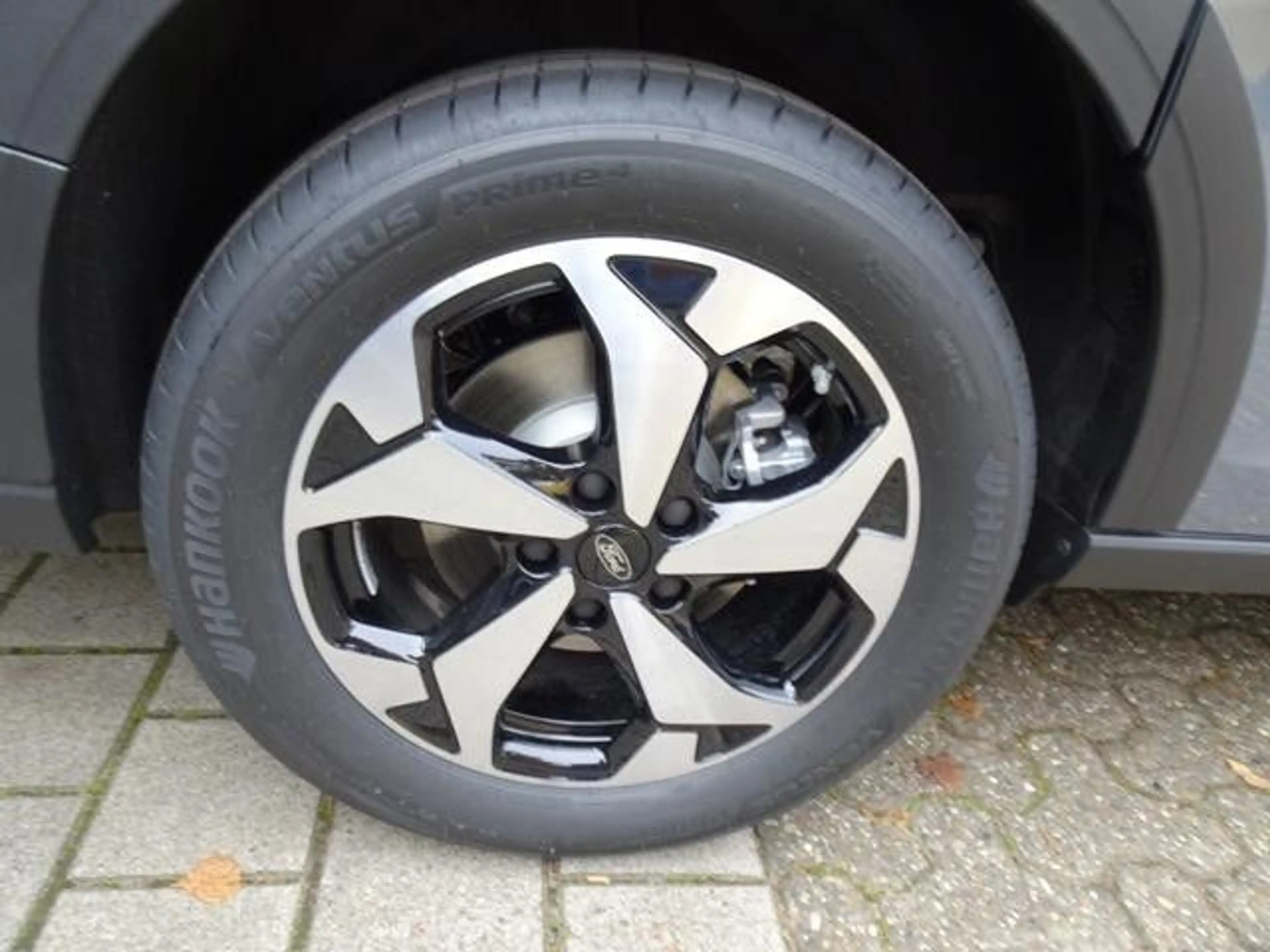 Ford Grand Tourneo Connect Active — photo 9