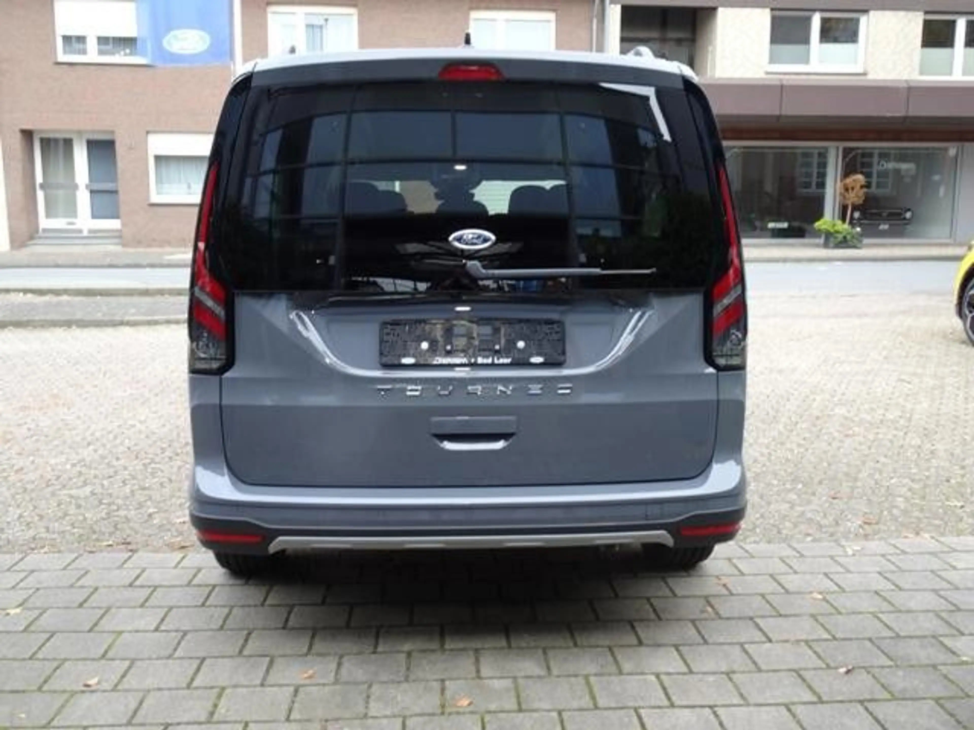 Ford Grand Tourneo Connect Active — photo 5