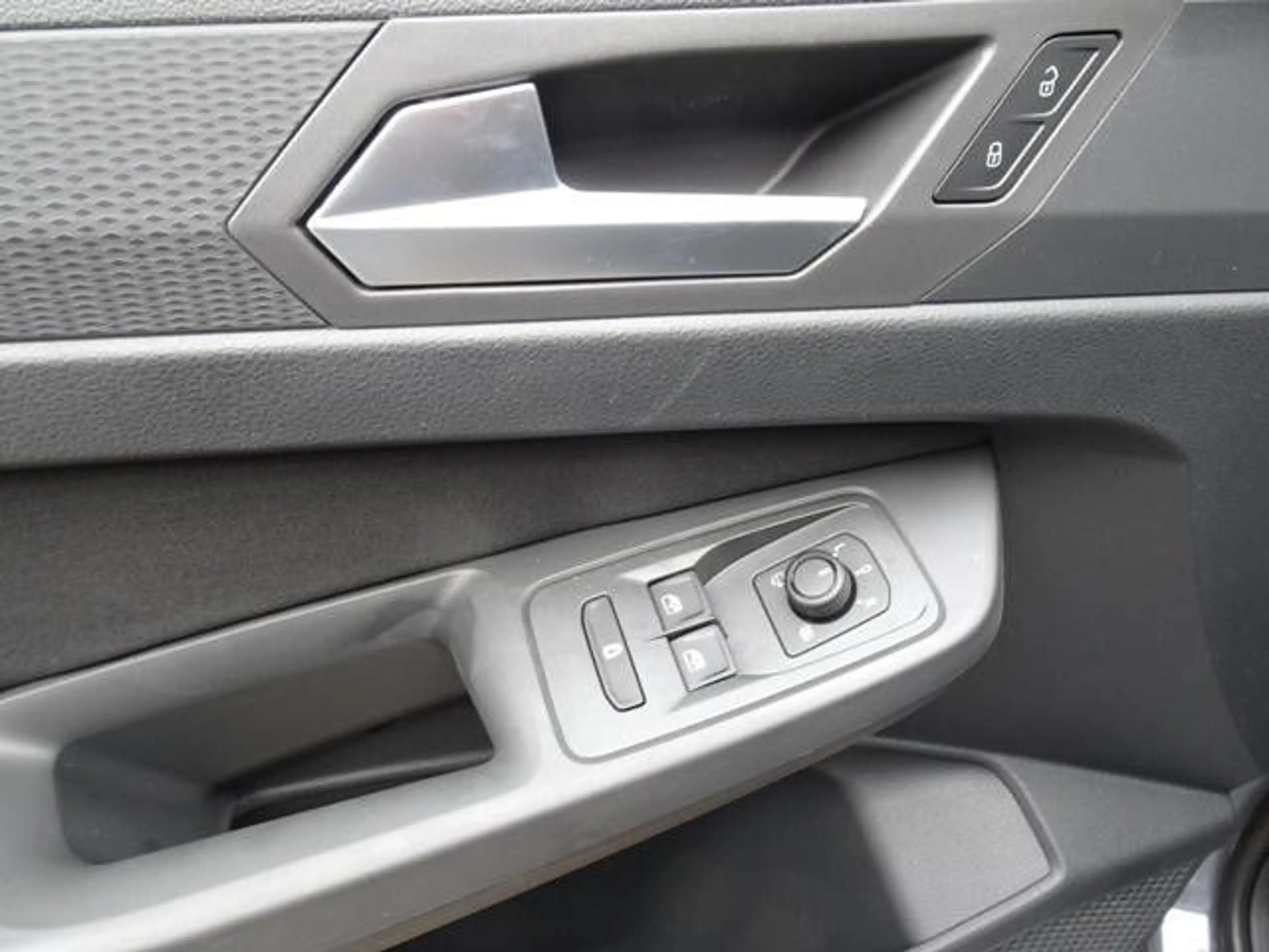 Ford Grand Tourneo Connect Active — photo 12