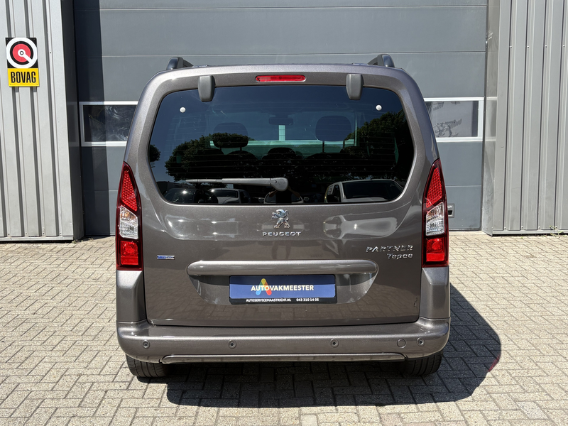 Peugeot Partner Tepee 1.2 PureTech Allure | Navi | Carplay | PDC | — photo 5