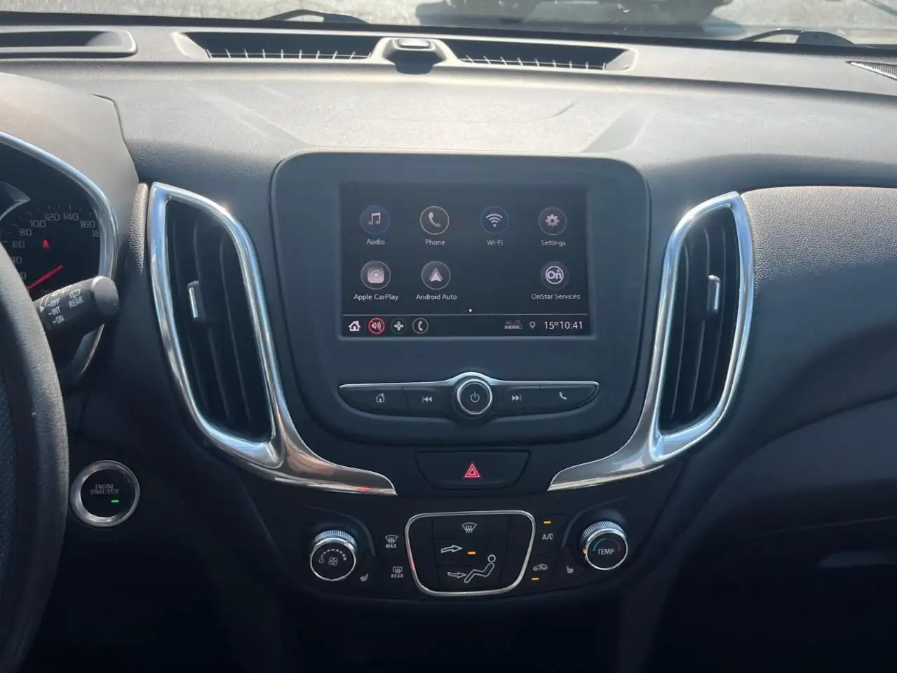 Chevrolet Equinox снимка Chevrolet Equinox