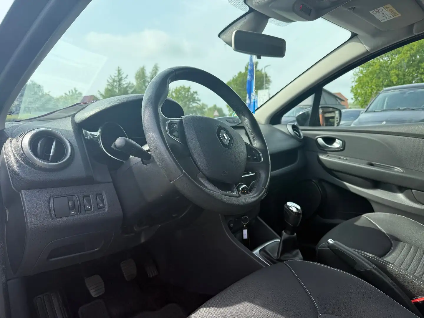 Renault Clio IV Grandtour Limited/PDC/NAVI/SHZG/SH GEPF. Gris - 2