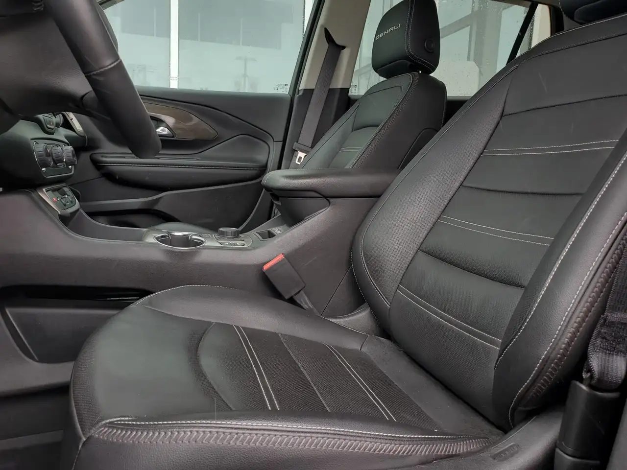 GMC Terrain снимка GMC Terrain