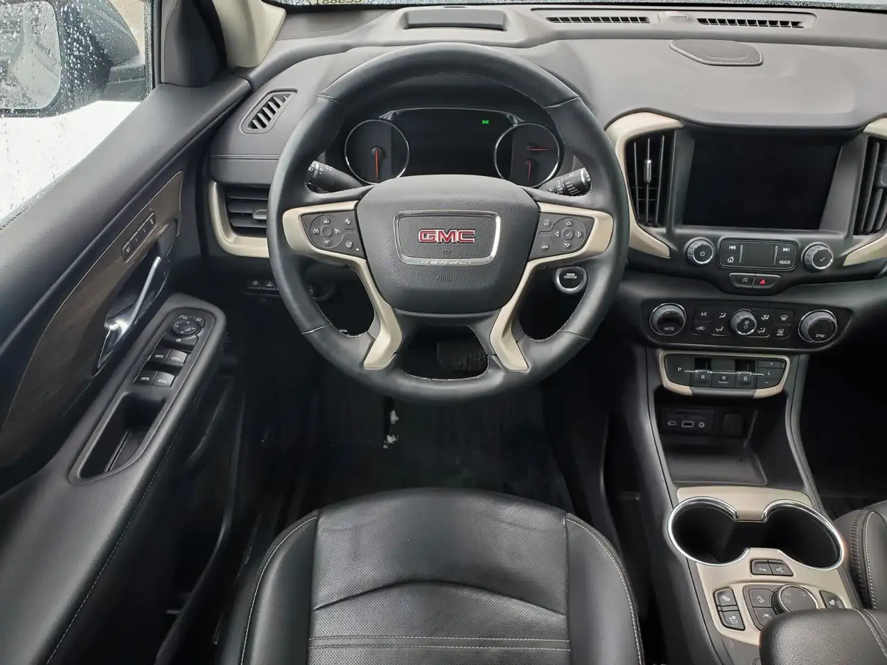 GMC Terrain снимка GMC Terrain