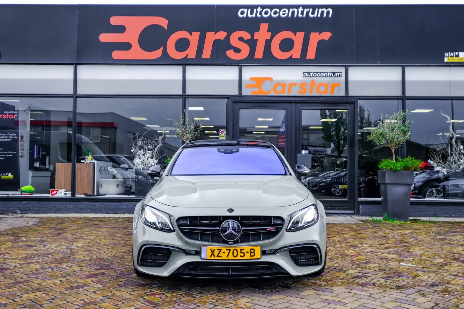 Mercedes-Benz E 63 AMG S 4MATIC Premium Plus|Pano|Speedshift| Зелений - 2