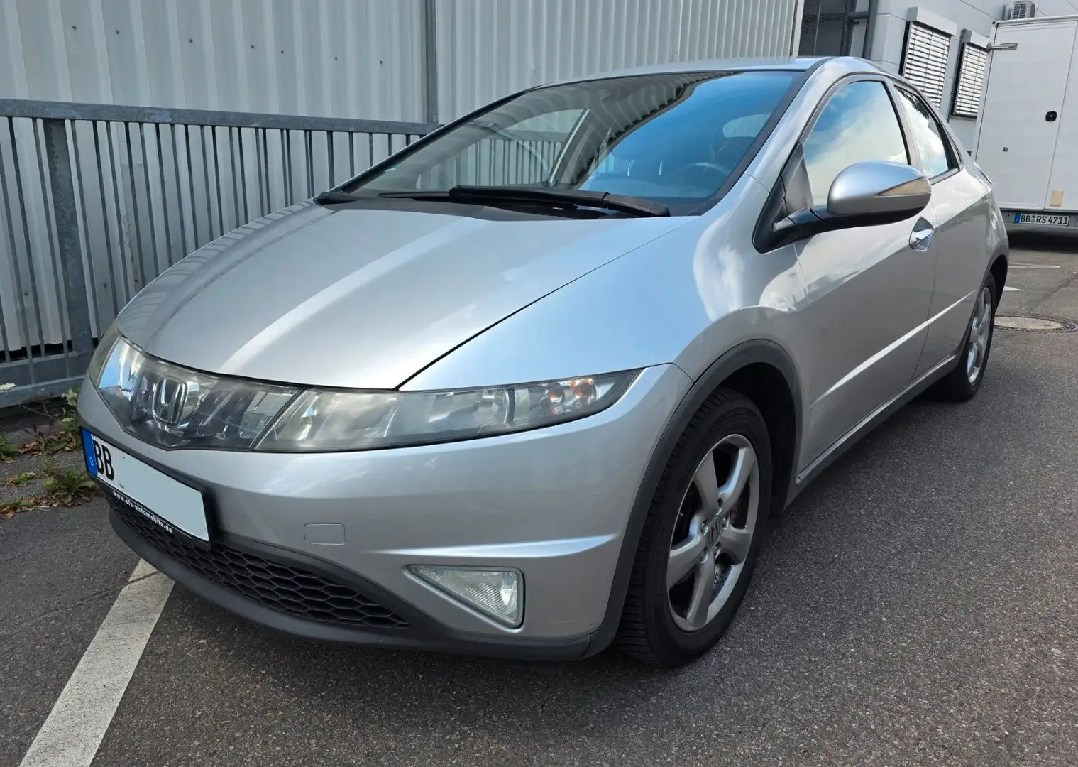 Honda Civic 5-trg./GARANTIE/TÜV NEU/KLIMA/125000Km Silber - 2