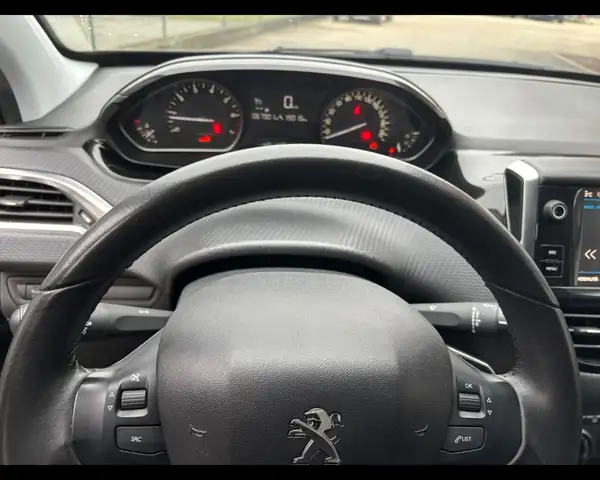 Peugeot 2008 view 12