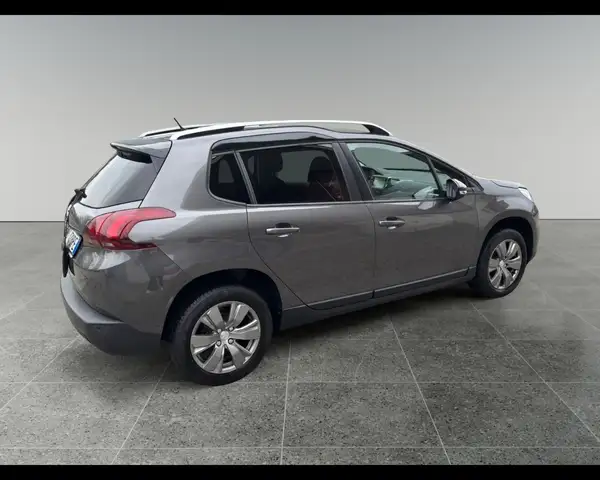 Peugeot 2008 view 4