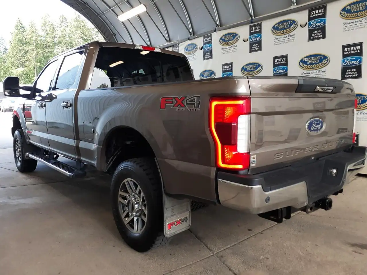 Ford F 350 снимка Ford F 350