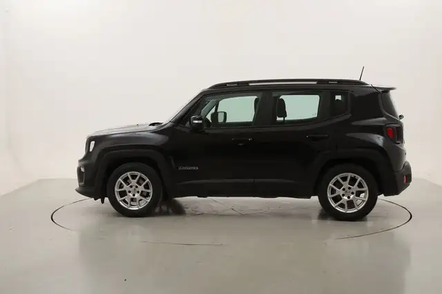 Jeep Renegade view 2