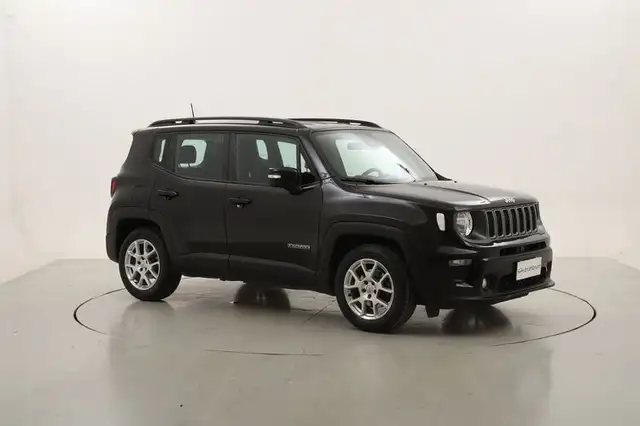 Jeep Renegade view 7