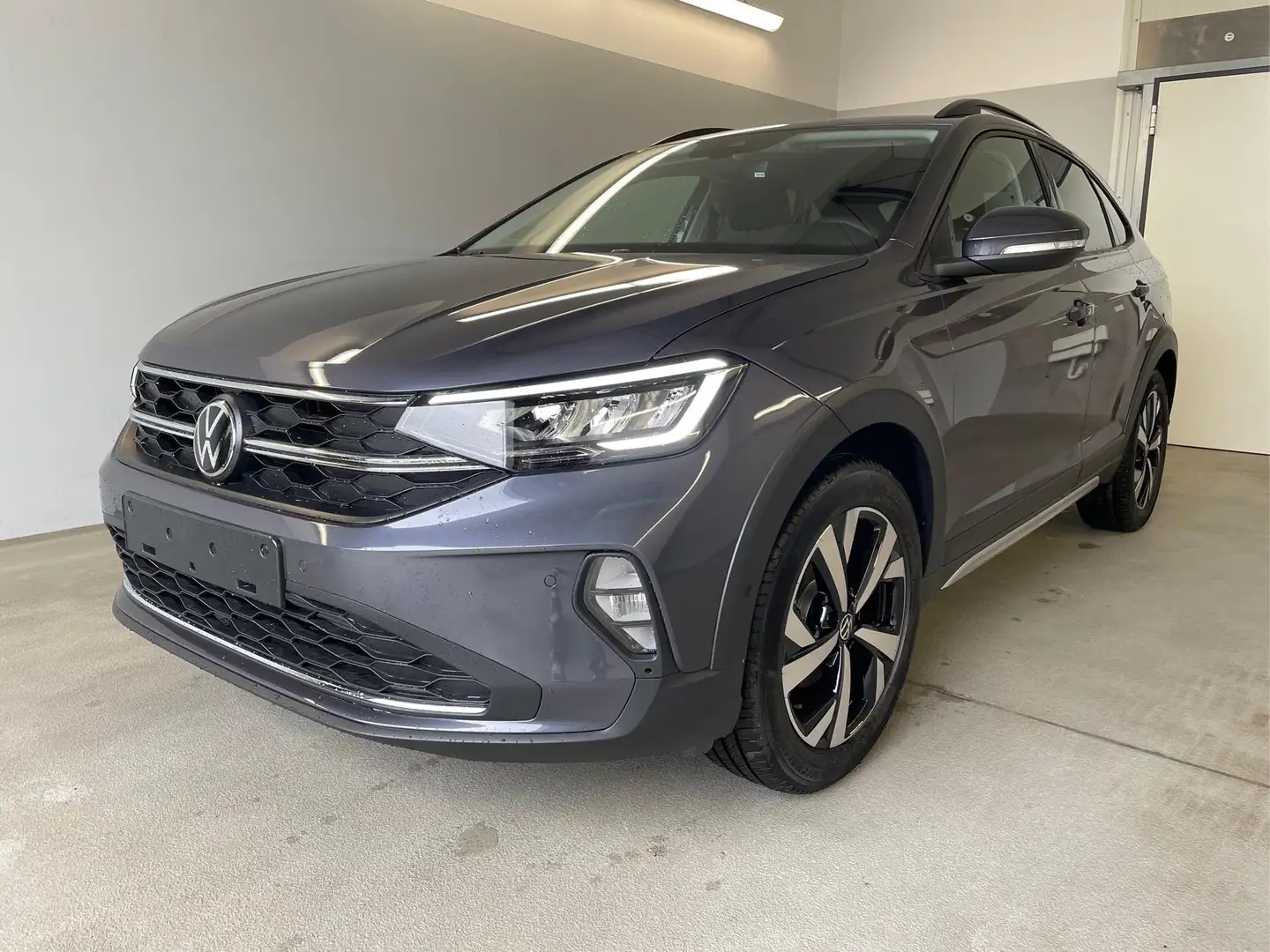 Volkswagen Taigo Life 115PS DSG AHK+Kamera+Kessy 1.0 TSI DSG 85k... Szürke - 1
