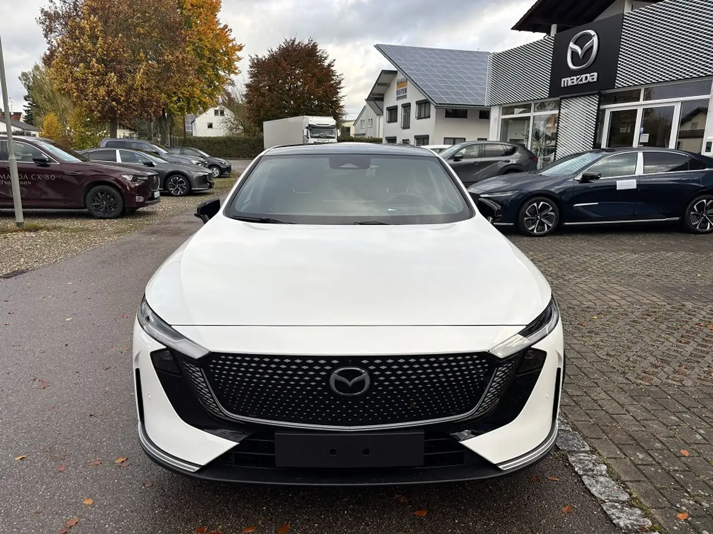 Mazda 6e EV 245PS Long Range RWD TAKUMI Weiß - 2
