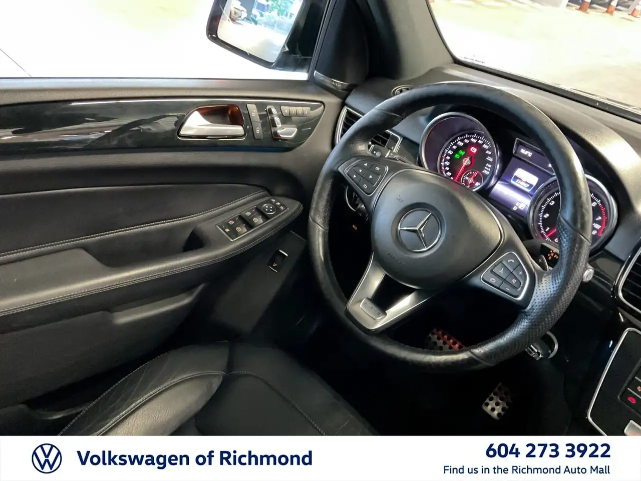 Mercedes-Benz GLE снимка Mercedes-Benz GLE
