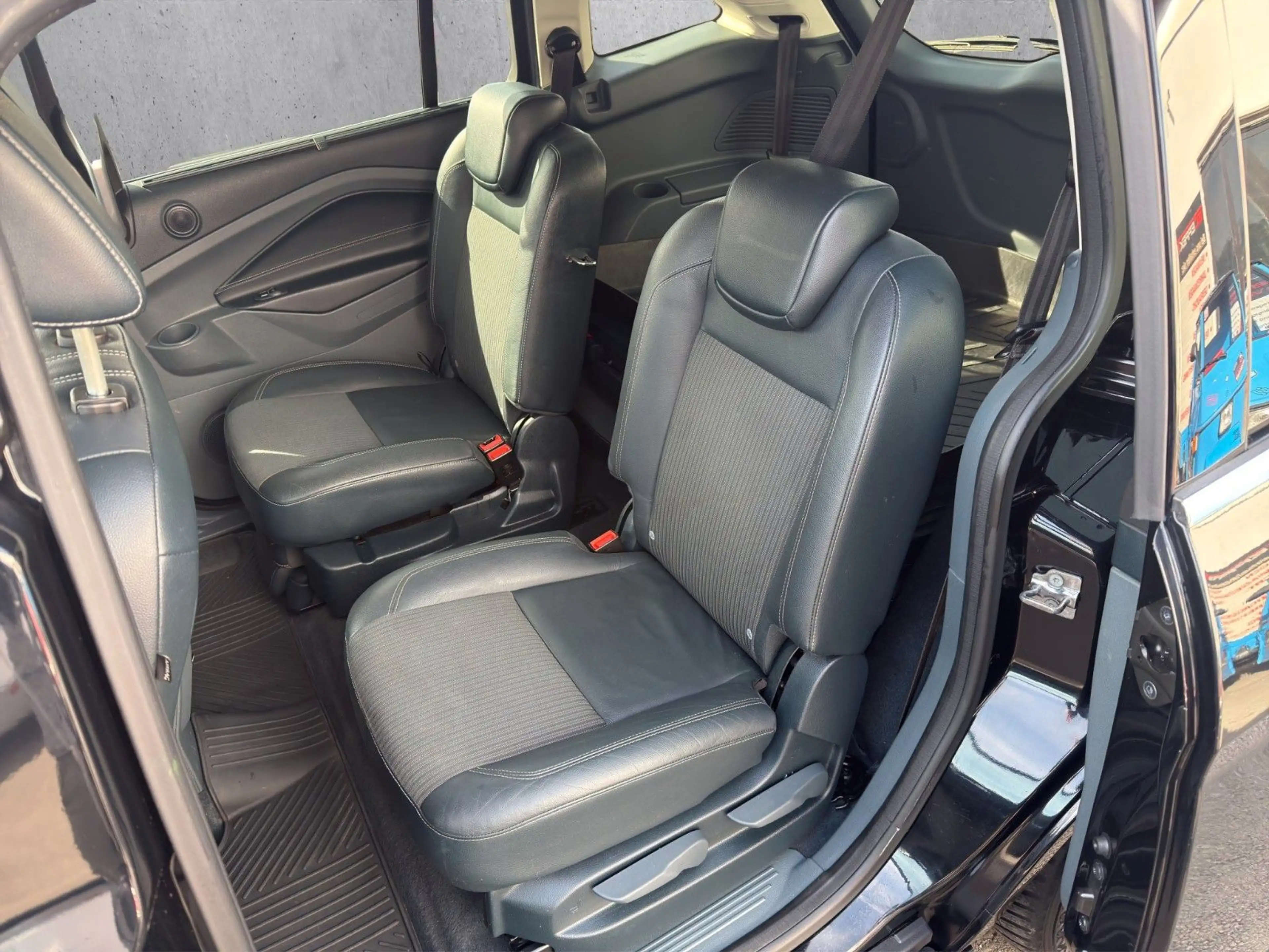 Ford Grand C-Max Grand C-MAX Titanium — photo 12