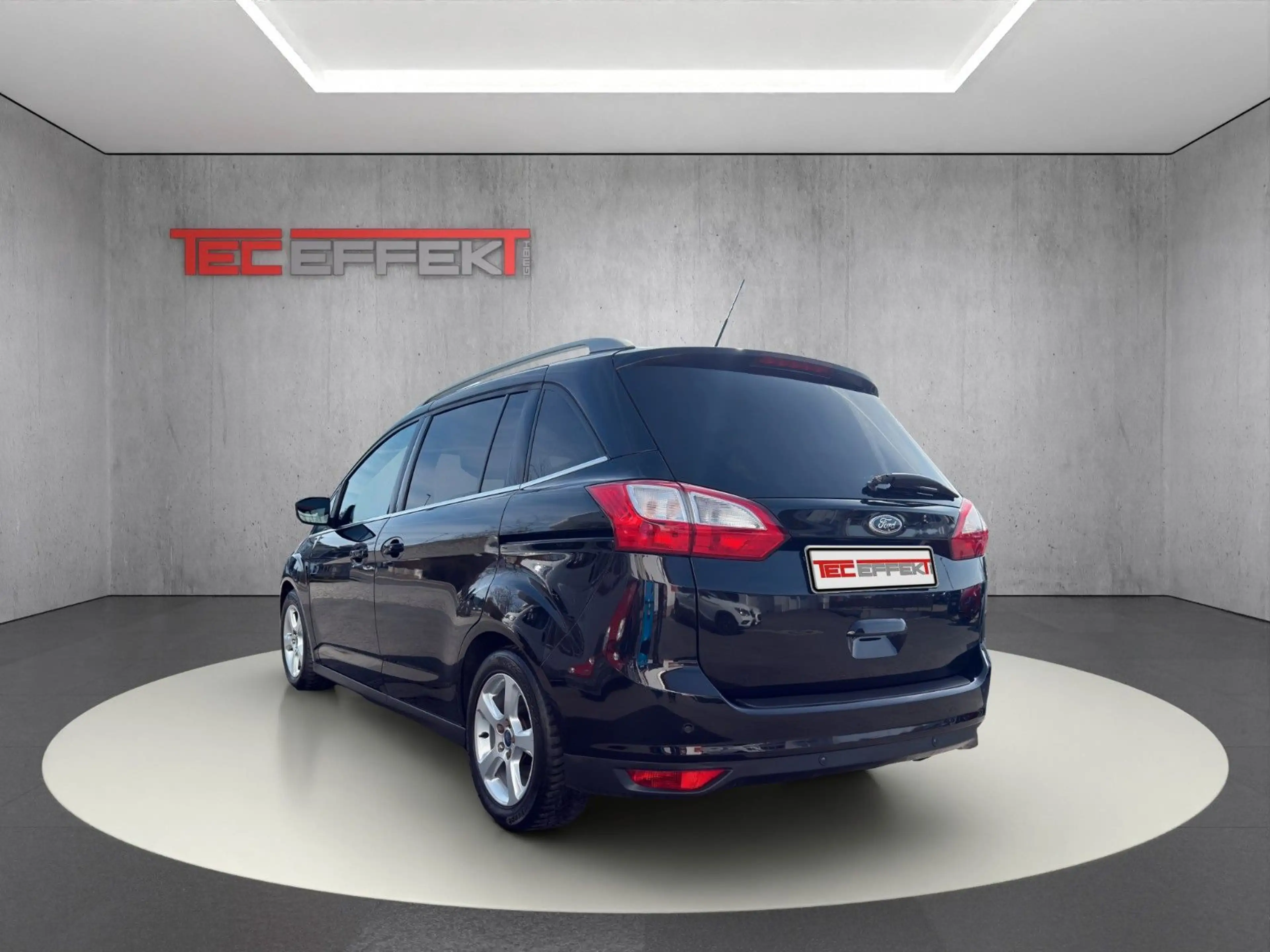 Ford Grand C-Max Grand C-MAX Titanium — photo 3