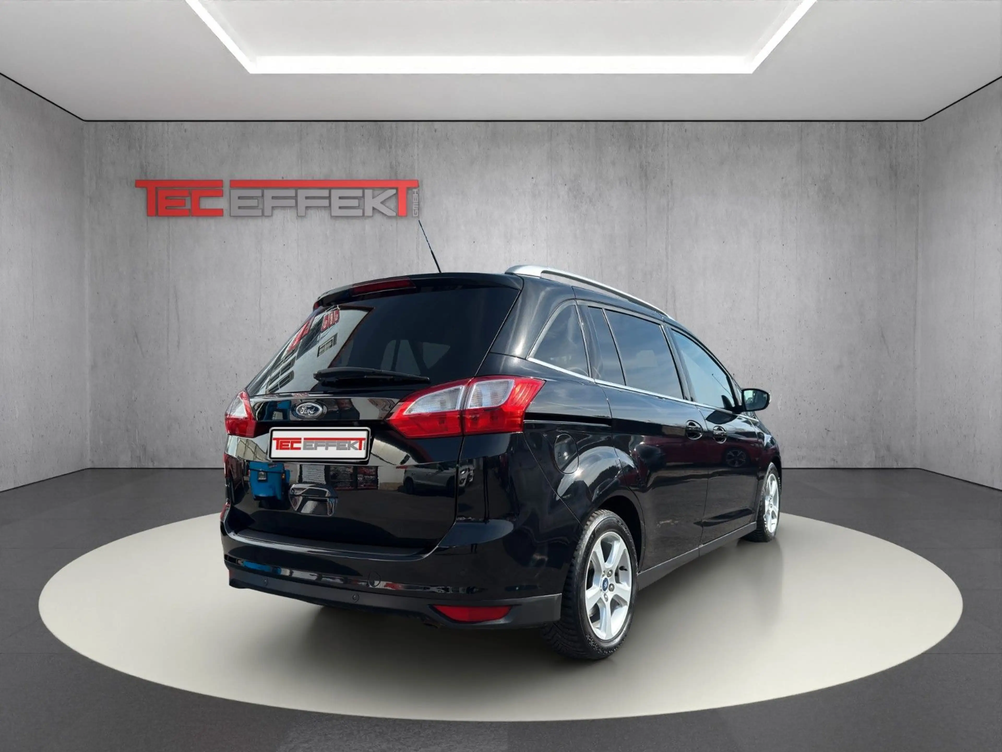Ford Grand C-Max Grand C-MAX Titanium — photo 5