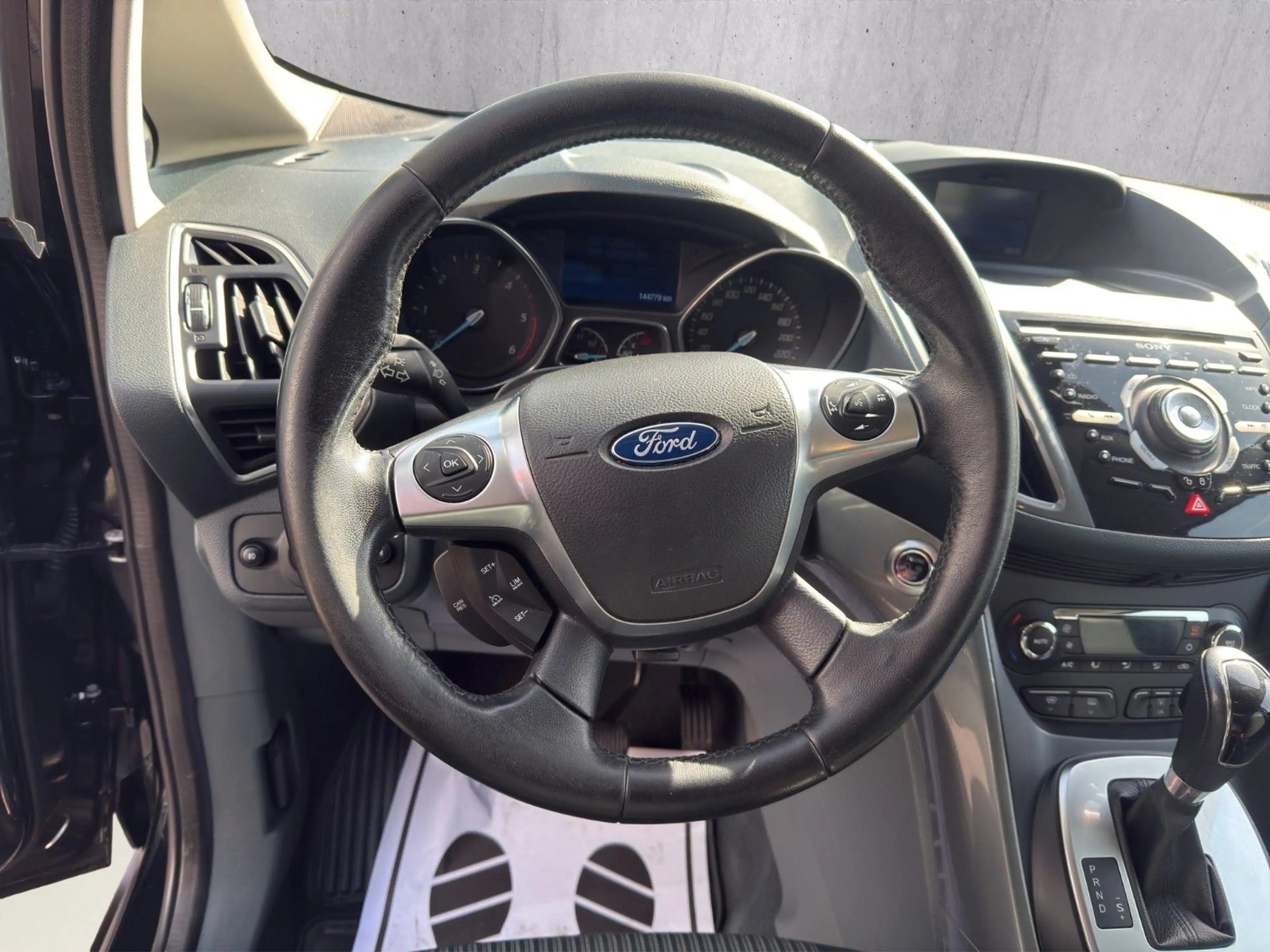 Ford Grand C-Max Grand C-MAX Titanium — photo 10