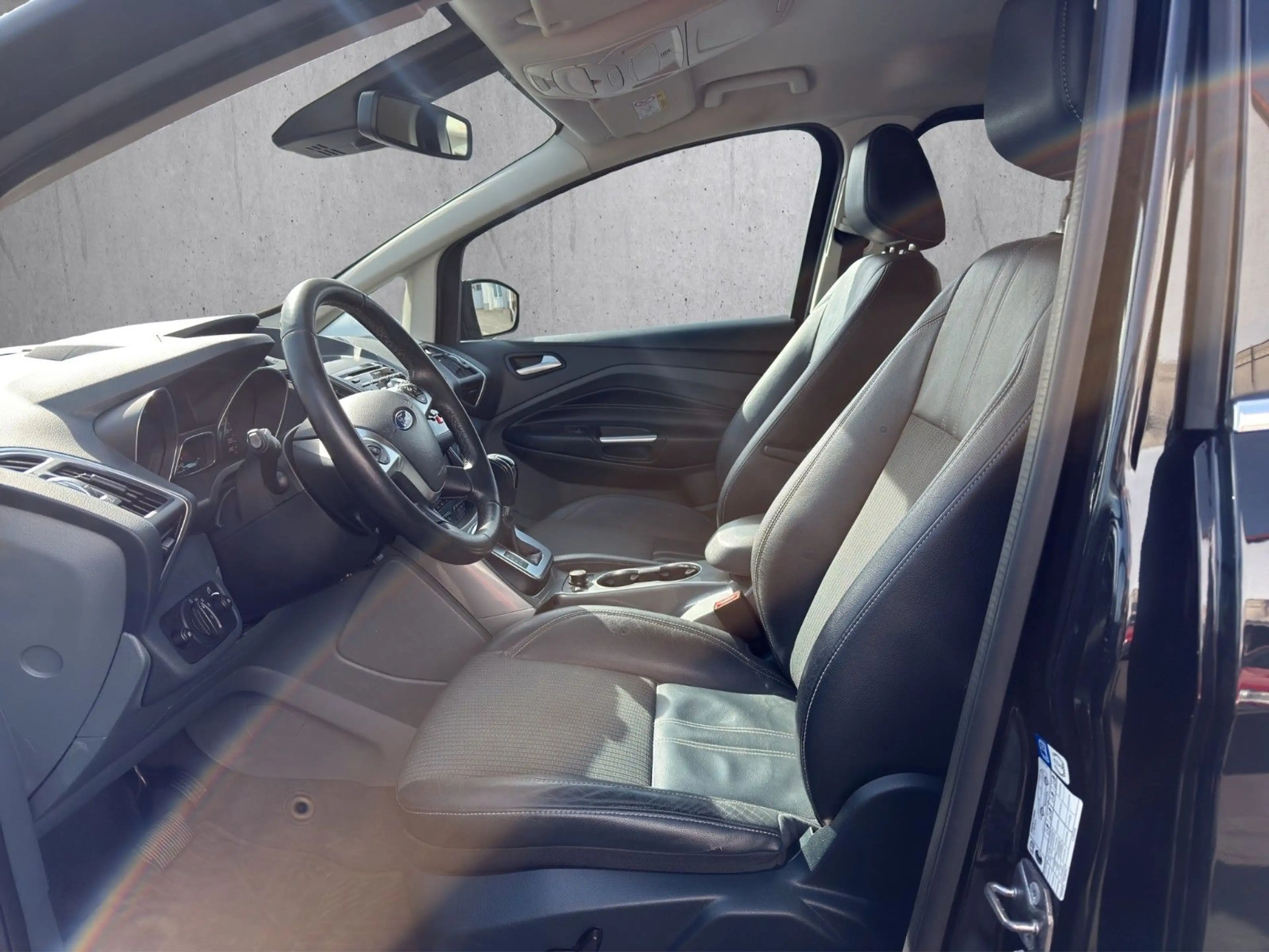 Ford Grand C-Max Grand C-MAX Titanium — photo 9