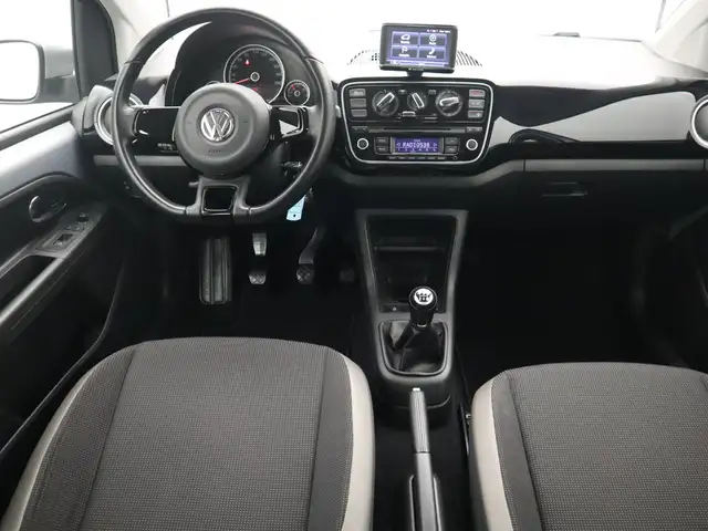 Volkswagen Up! view 6