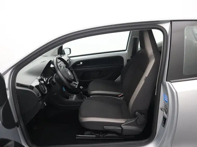 Volkswagen Up! view 15