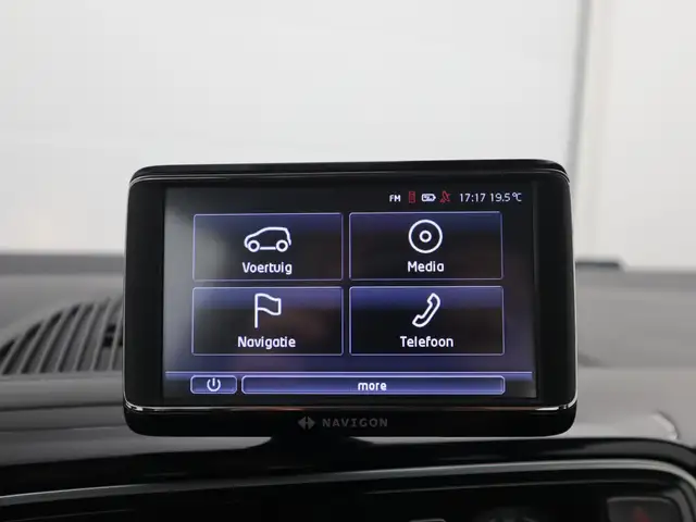 Volkswagen Up! view 16